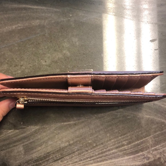 Authentic Kate Spade Wallet - Picture 4 of 5